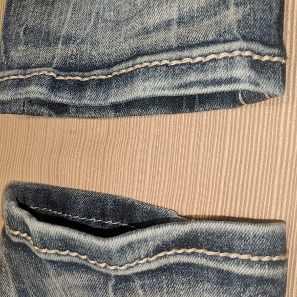 Miss Me Mid-Rise Easy Skinny Jeans - Picture 6 of 6